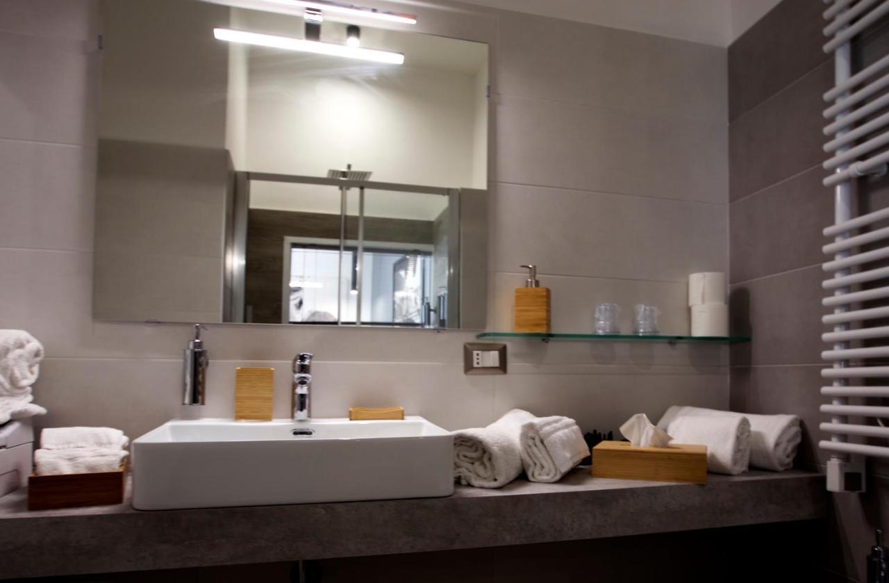 Scugnizzo Apartment Luxury Home Nápoly Kültér fotó