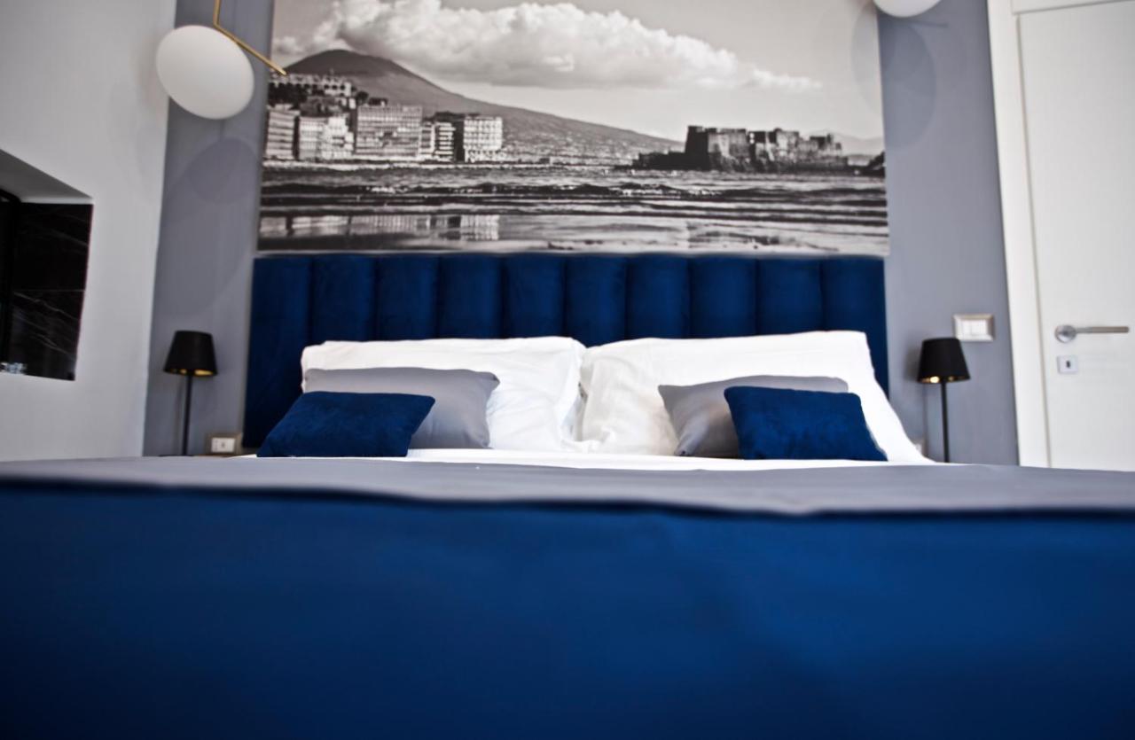 Scugnizzo Apartment Luxury Home Nápoly Kültér fotó