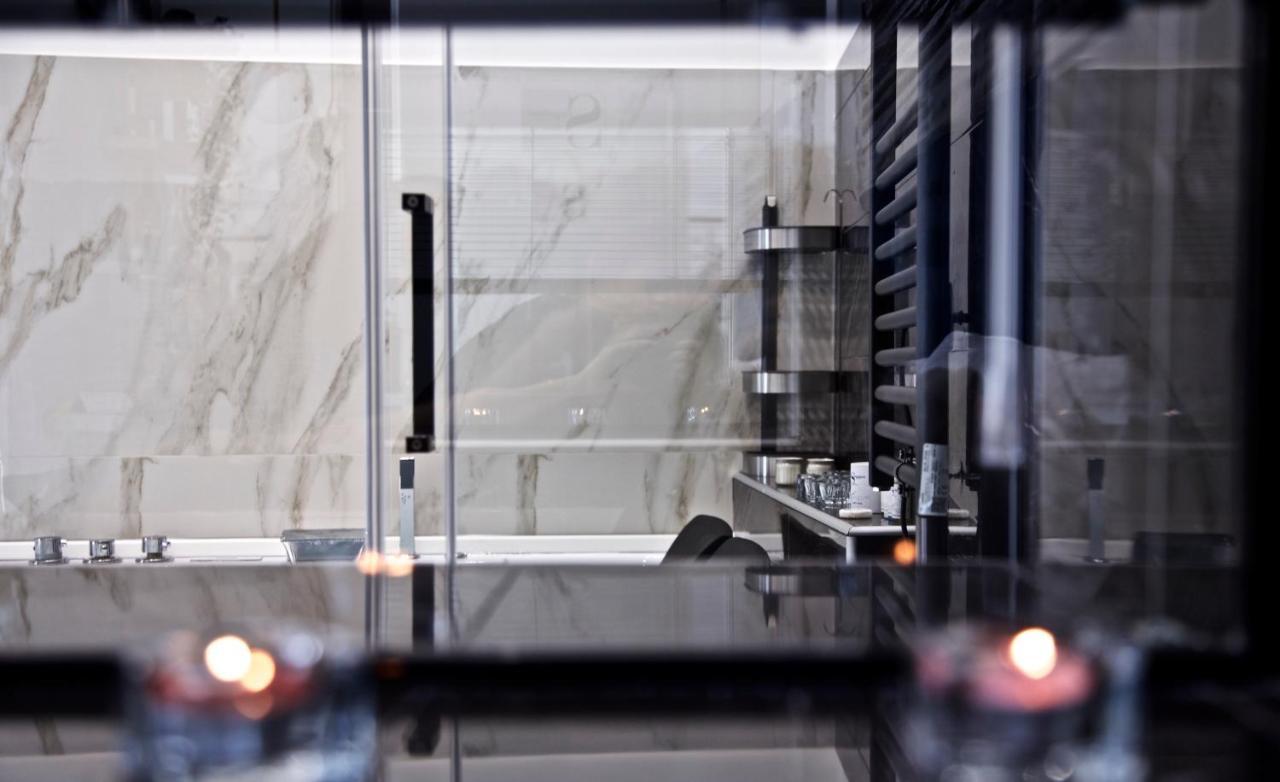 Scugnizzo Apartment Luxury Home Nápoly Kültér fotó