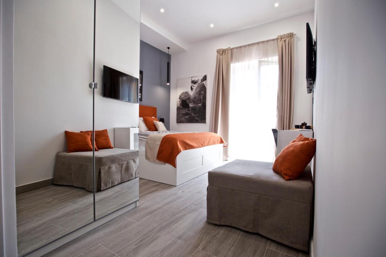 Scugnizzo Apartment Luxury Home Nápoly Kültér fotó