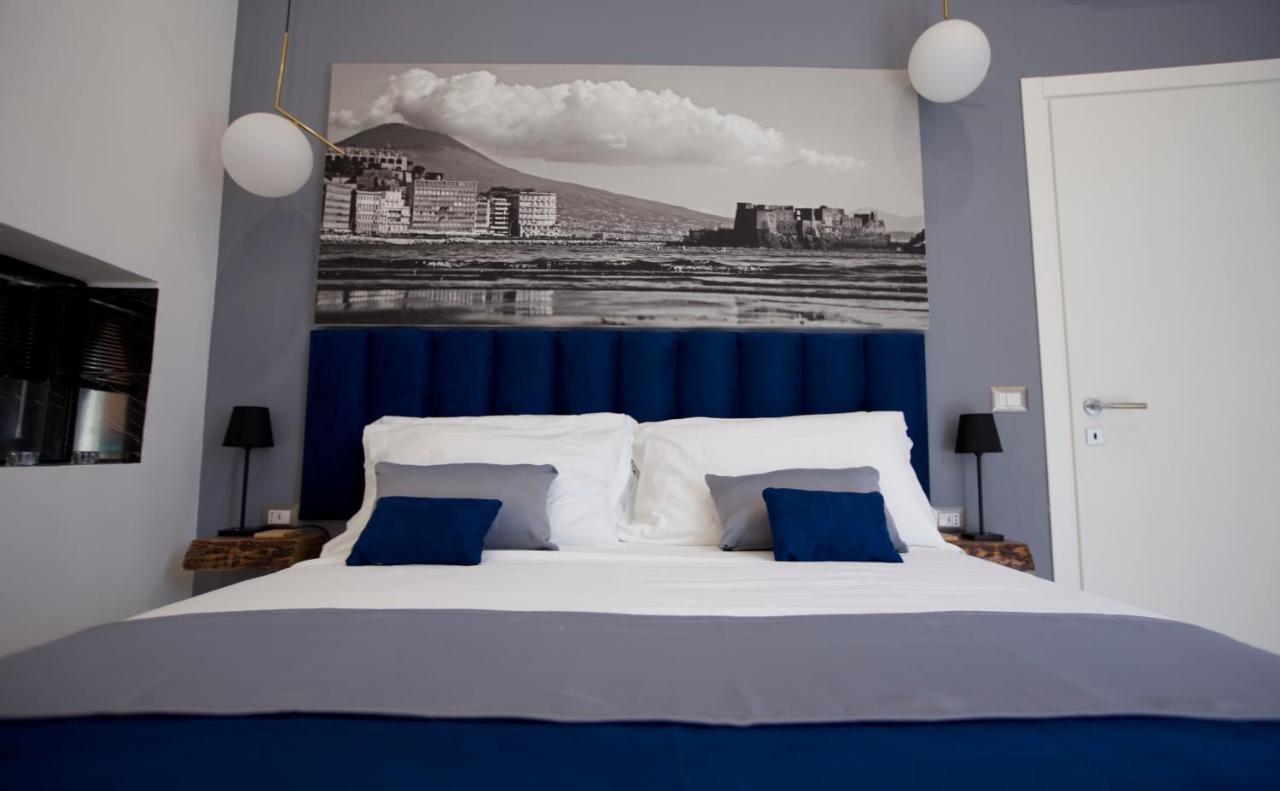Scugnizzo Apartment Luxury Home Nápoly Kültér fotó